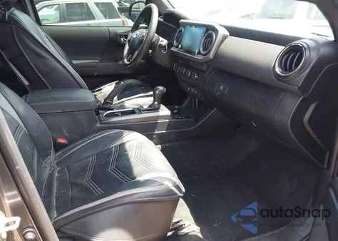 2020 Toyota Tacoma Trd Off-Road z USA, uszkodzony, nr VIN 3TMDZ5BN1LM096364